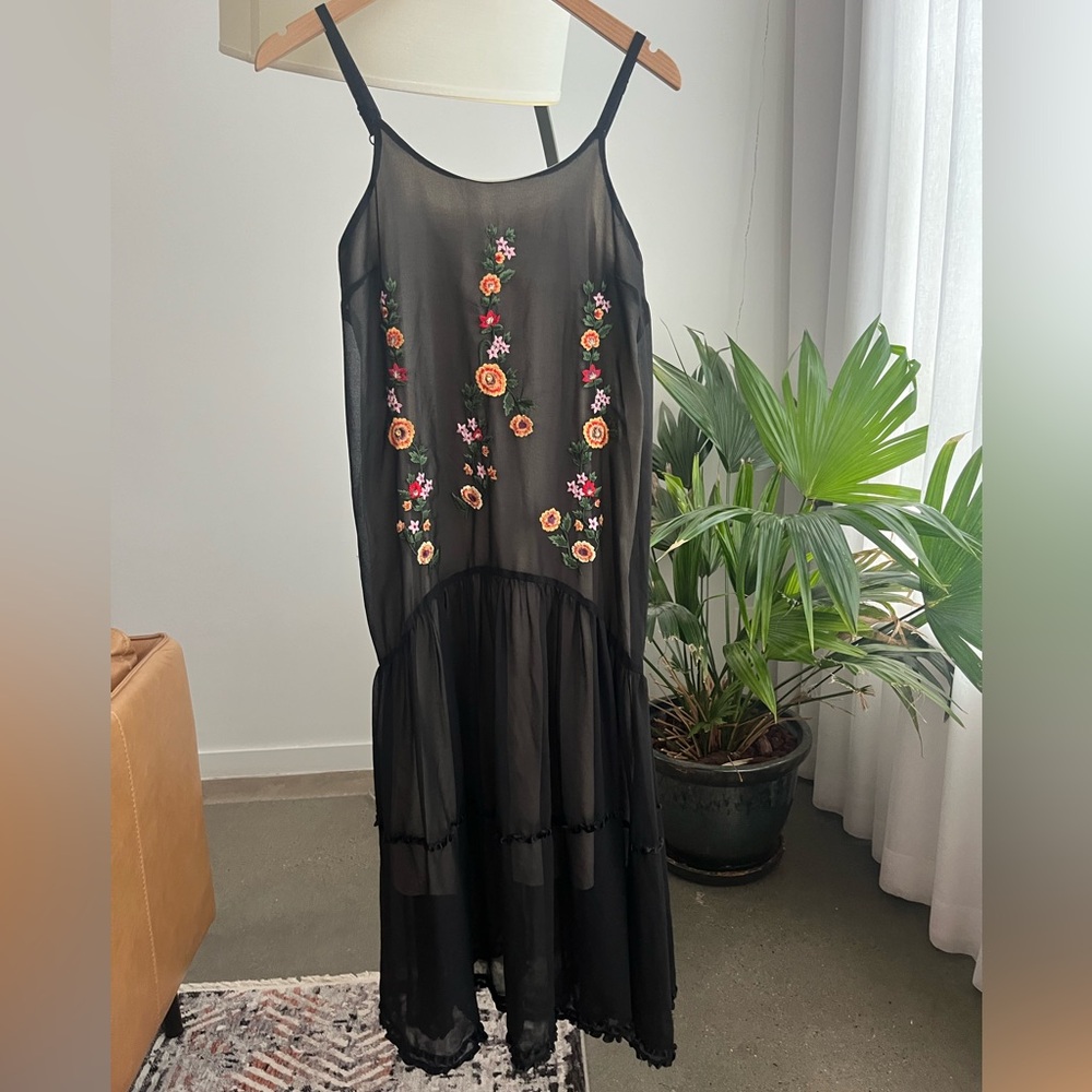 Anthropologie Coromandel Embroidered Midi Dress